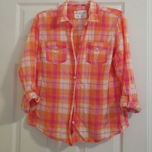 Roll sleeve button up